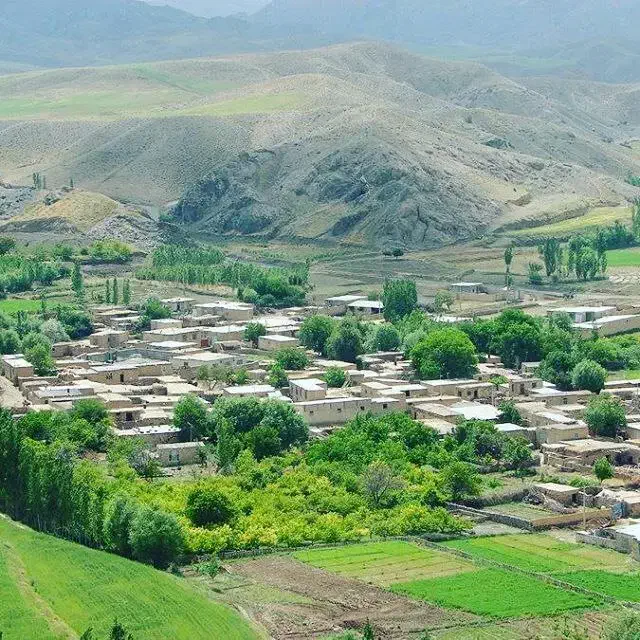 اقامتگاه بومگردی ریحون|اجارهٔ کوتاه‌مدت ویلا و باغ|فریمان, |دیوار