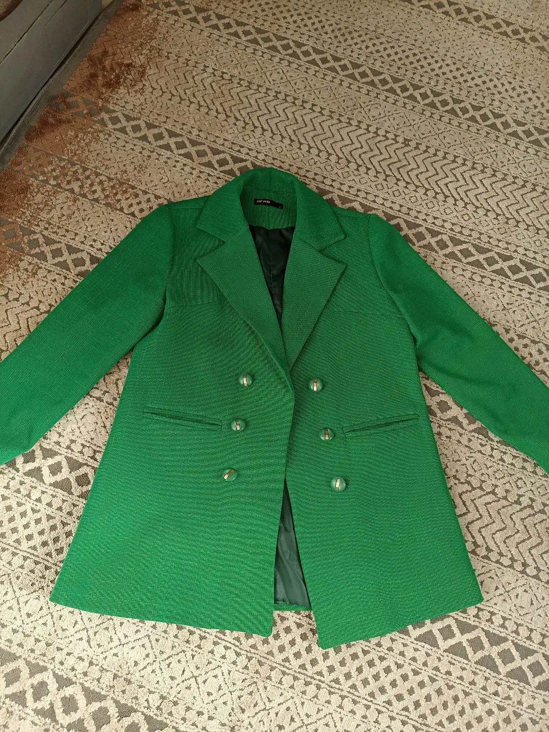 پاییزی نو|لباس|تبریز, |دیوار