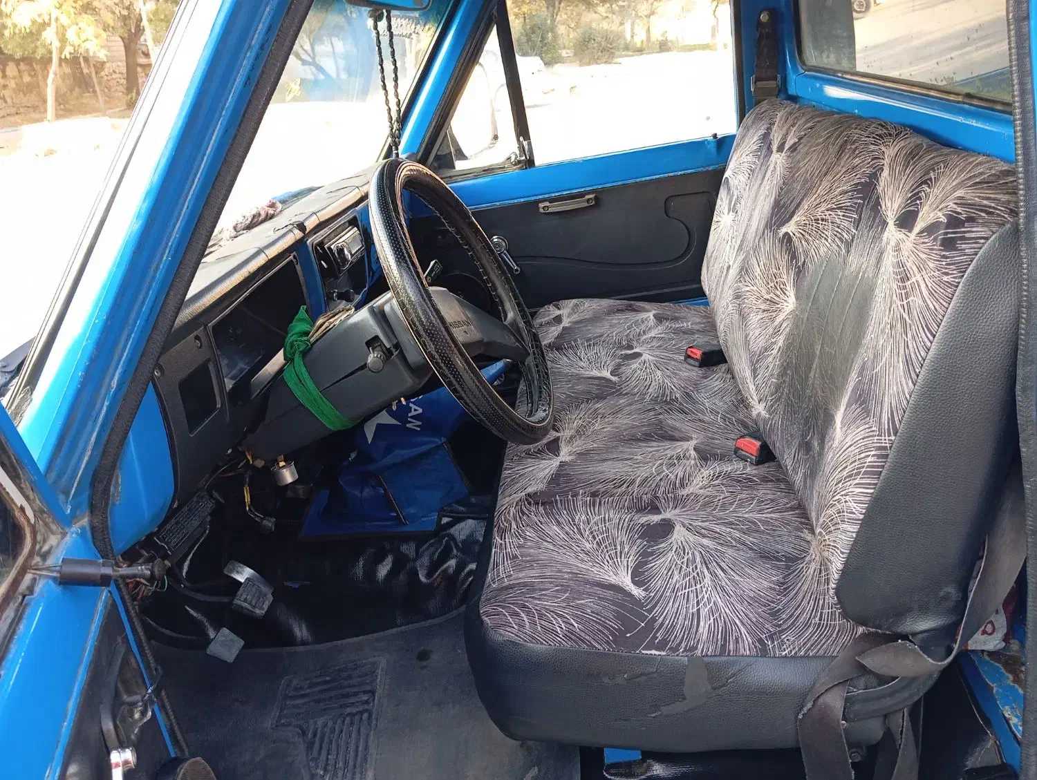 نیسان فروشی|خودرو سواری و وانت|ایلام, |دیوار