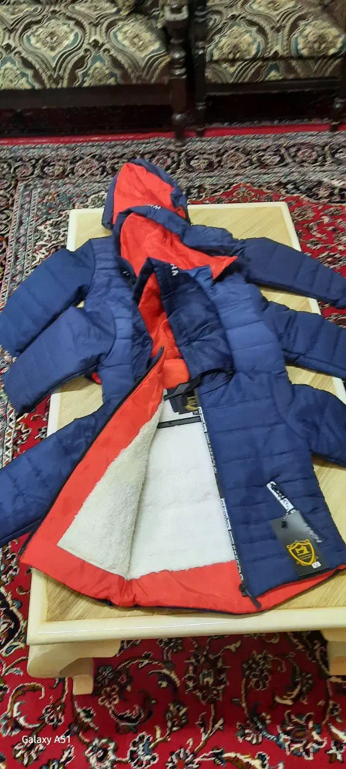 کاپشن وهودی.موجودی کارام همیناس که داخل عکسها هستش|لباس|آران و بیدگل, |دیوار