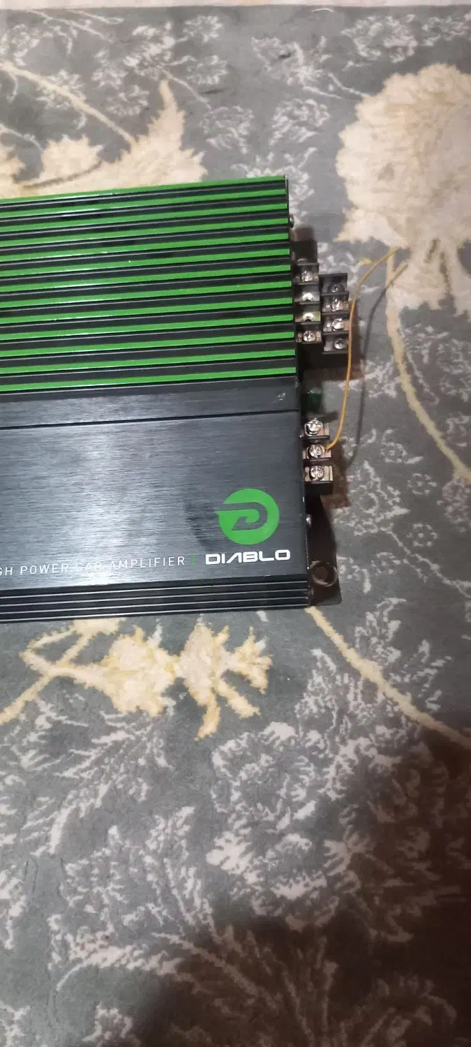 امپلی ۴کانال|قطعات یدکی و لوازم جانبی|شیراز, قلات|دیوار