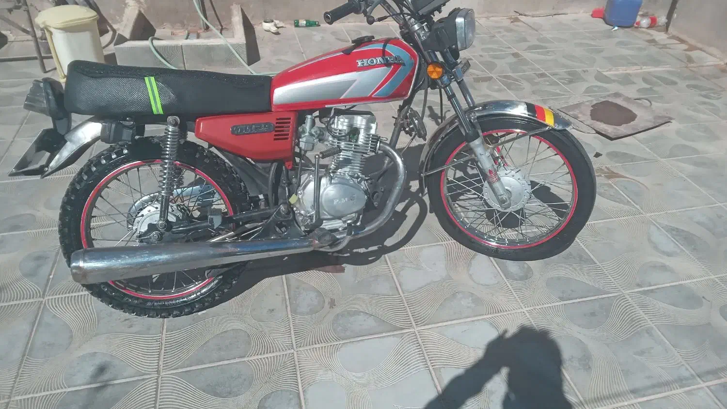 موتور سیکلت|موتورسیکلت|زاوه, |دیوار