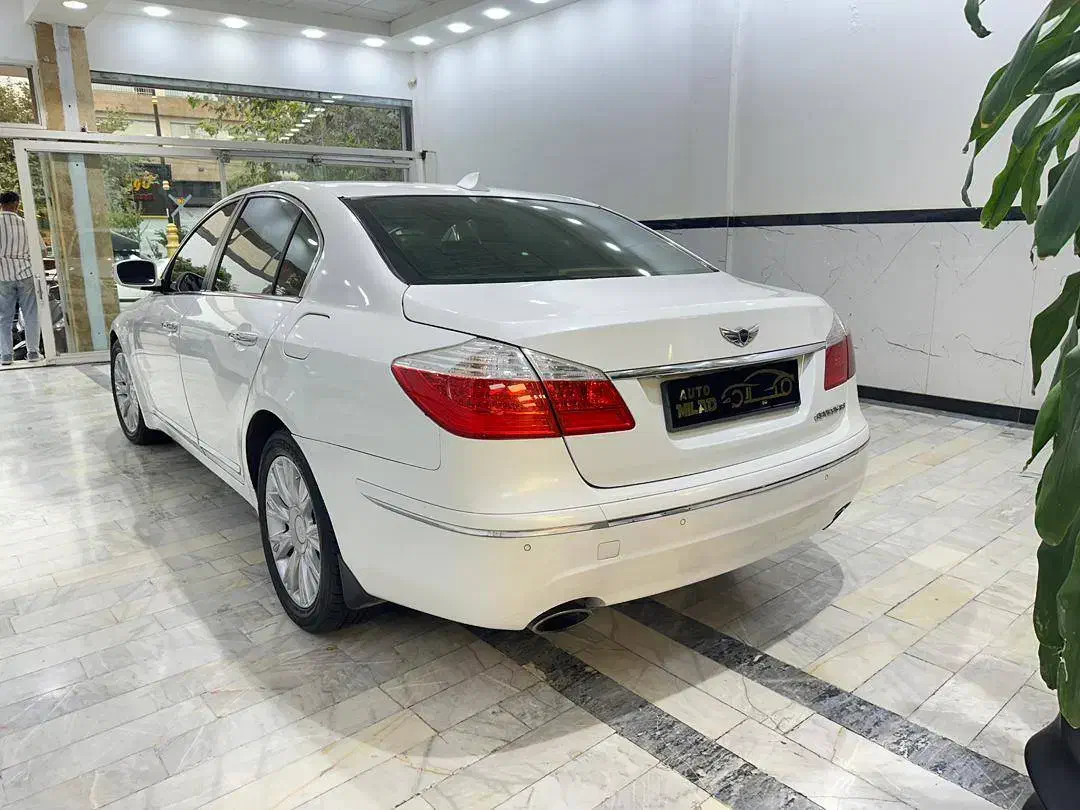 هیوندا جنسیس 2011 سفید چهار لکه رنگ|خودرو سواری و وانت|آمل, |دیوار