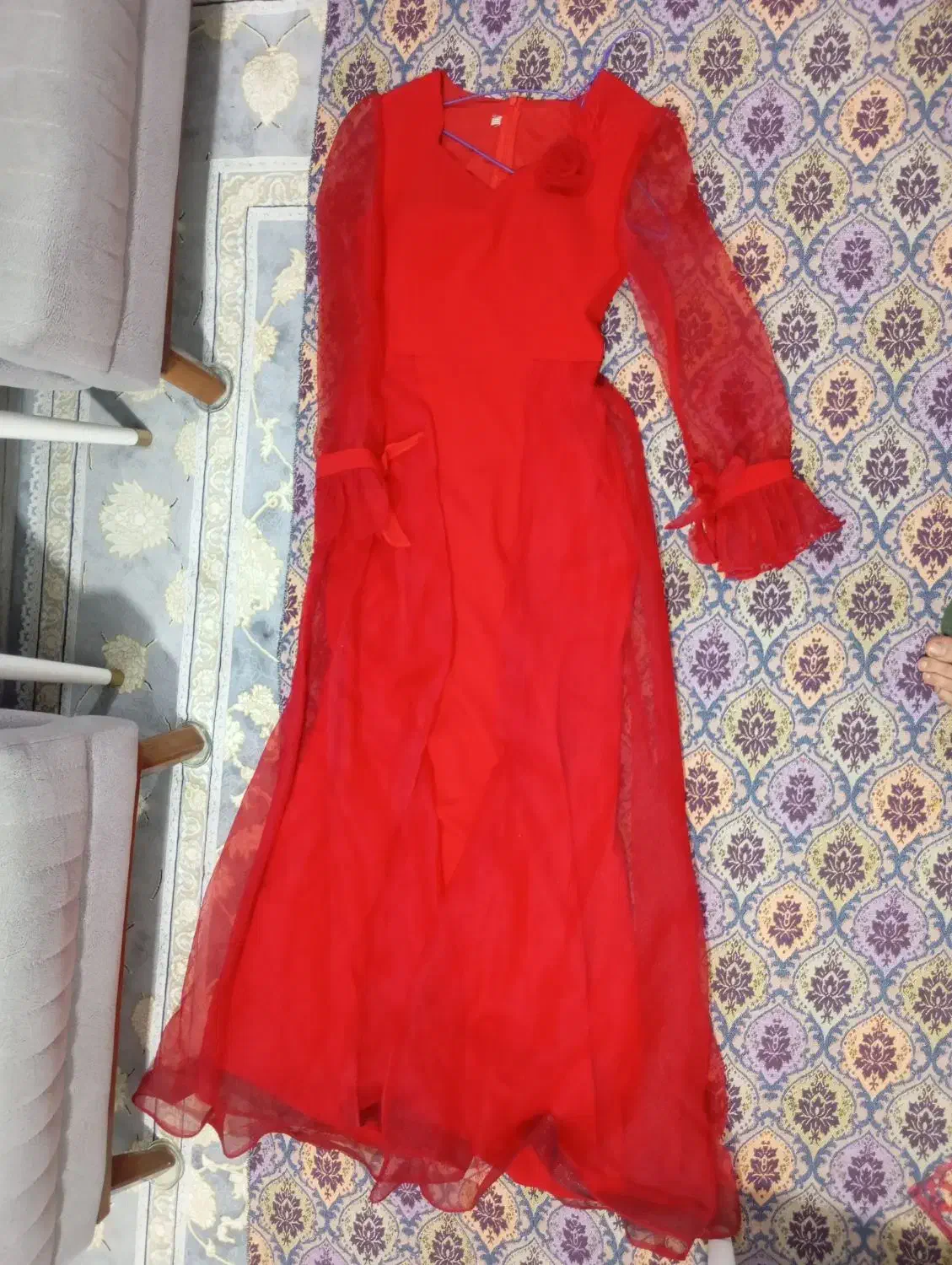 لباس مجلسی|لباس|بومهن, |دیوار