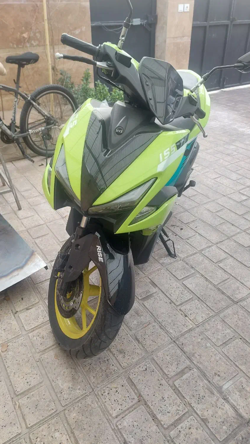 موتور طرح آیروکس|موتورسیکلت|اندیشه, اندیشه فاز ۲|دیوار