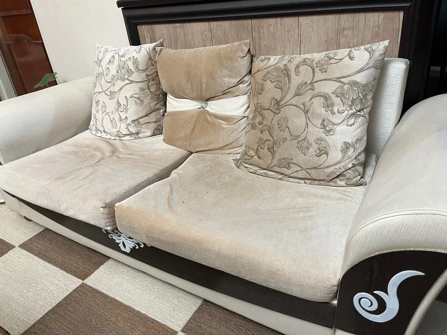 مبل ۷ نفره دست دوم سالم|مبلمان خانگی و میز عسلی|اقلید, |دیوار