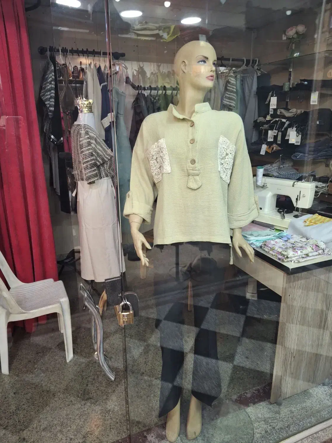 مانکن|فروشگاه و مغازه|بروجرد, |دیوار