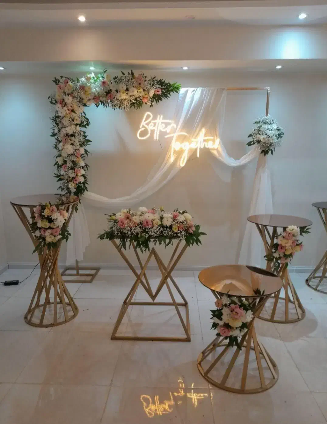 گل آرایی و بادکنک آرایی فینگر با اکیپ کامل|خدمات پذیرایی، مراسم|مشهد, جانباز|دیوار