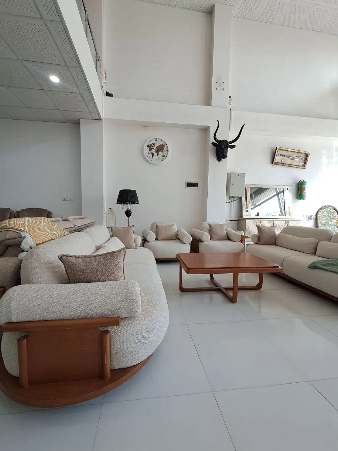 مبل مادرید|مبلمان خانگی و میز عسلی|سقز, |دیوار