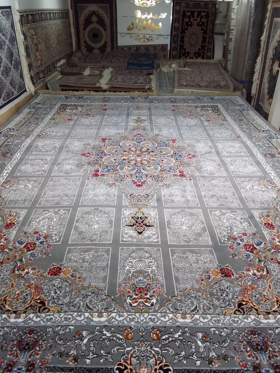 قالی ۱۲ متری|فرش|مشهد, مصلی (کارمندان اول)|دیوار