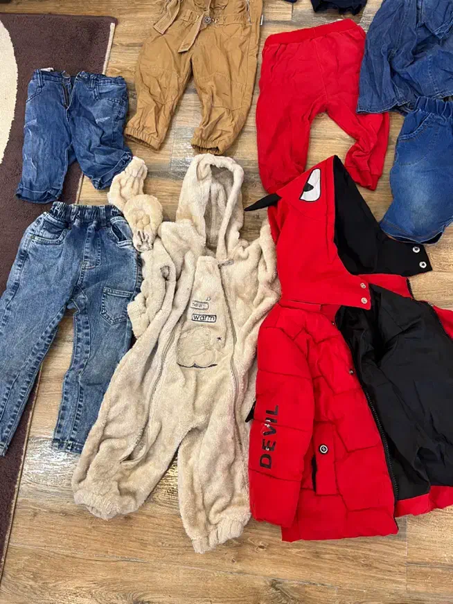 لباس بچگانه|لباس|لنگرود, |دیوار