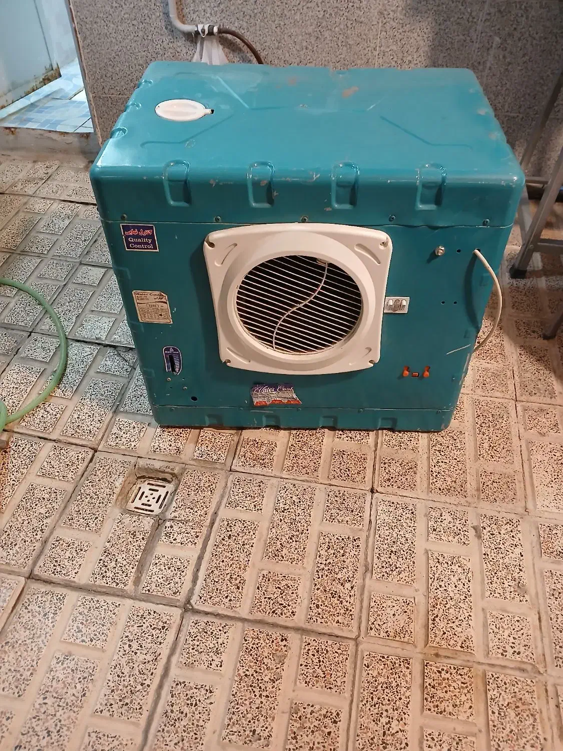 کولر ابی ۳۱۰۰ کاملا سالم بسیار تمیز در حد|کولر آبی|باغستان, |دیوار