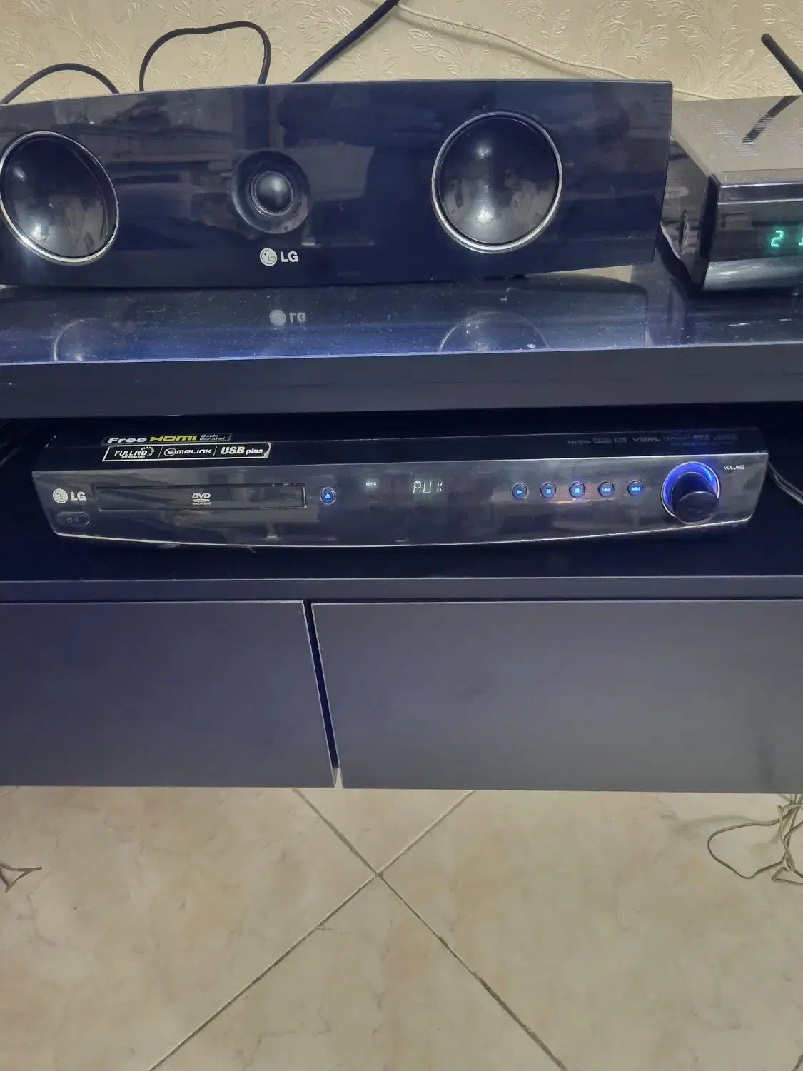 دی ویدی با ۴ تا باند هاش برند ال جی اصل|پخش‌کننده DVD و ویدیو|تهران, یاخجی آباد|دیوار