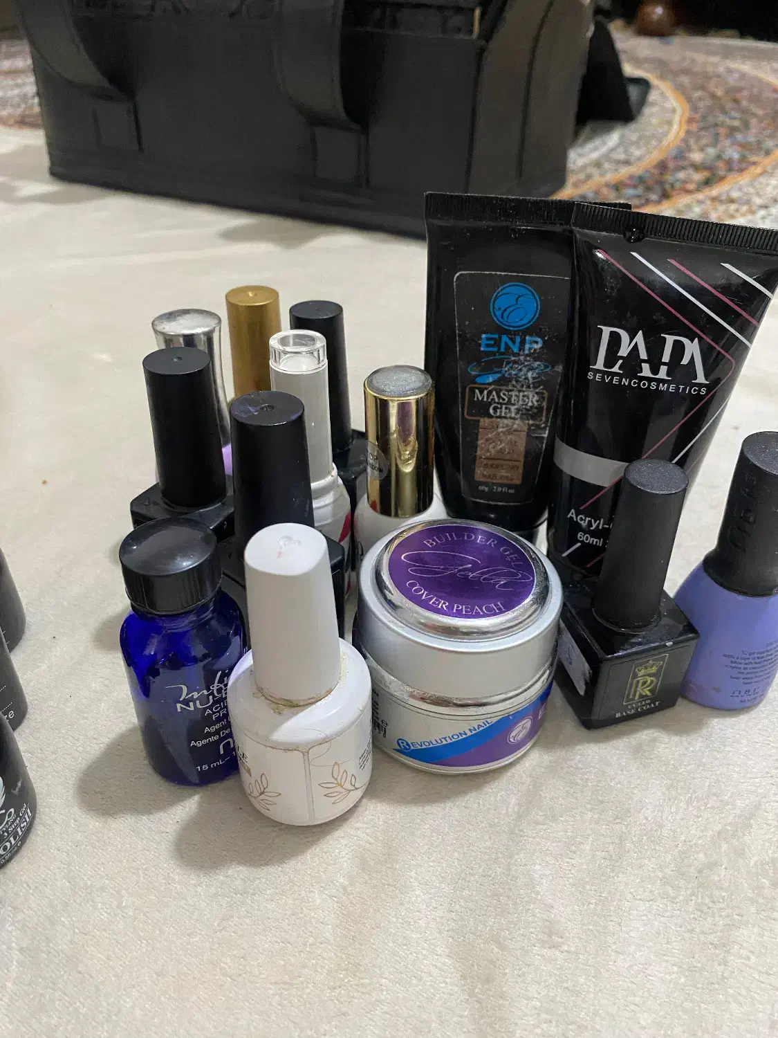 لوازم ناخن صفرتا صد|آرایشگاه و سالن‌های زیبایی|رشت, گلزاران|دیوار