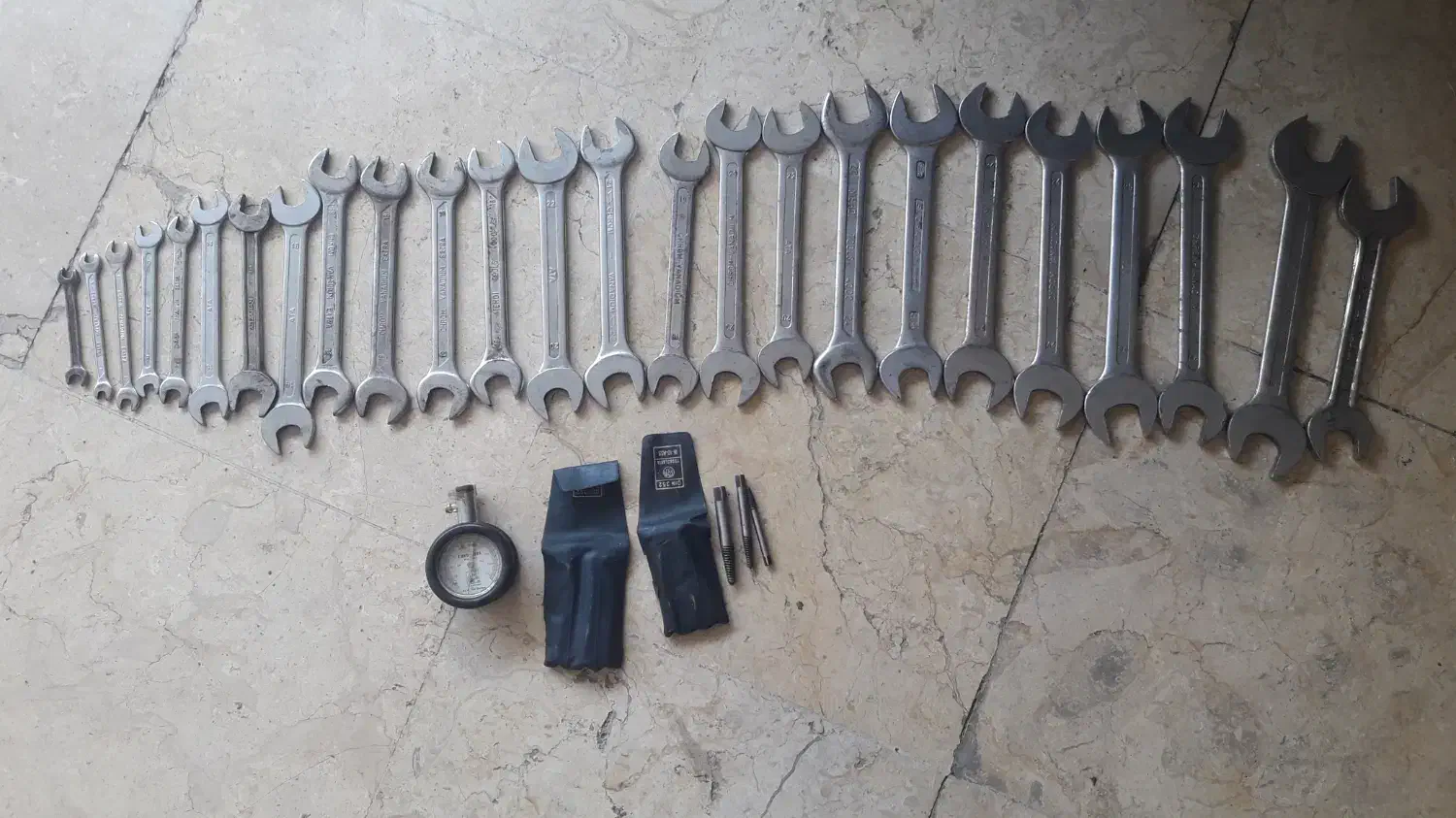 ابزار|ابزارآلات|اراک, |دیوار