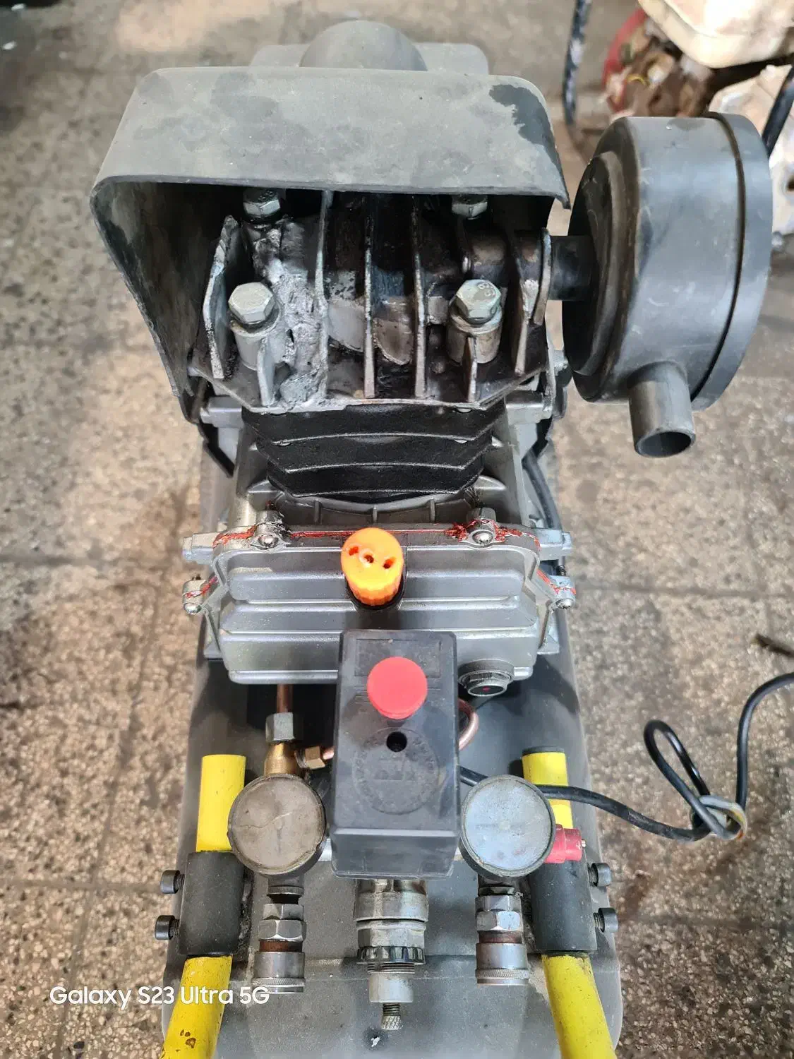 پمپ باد ۵۰ کیلویی|ماشین‌آلات صنعتی|بردسکن, |دیوار