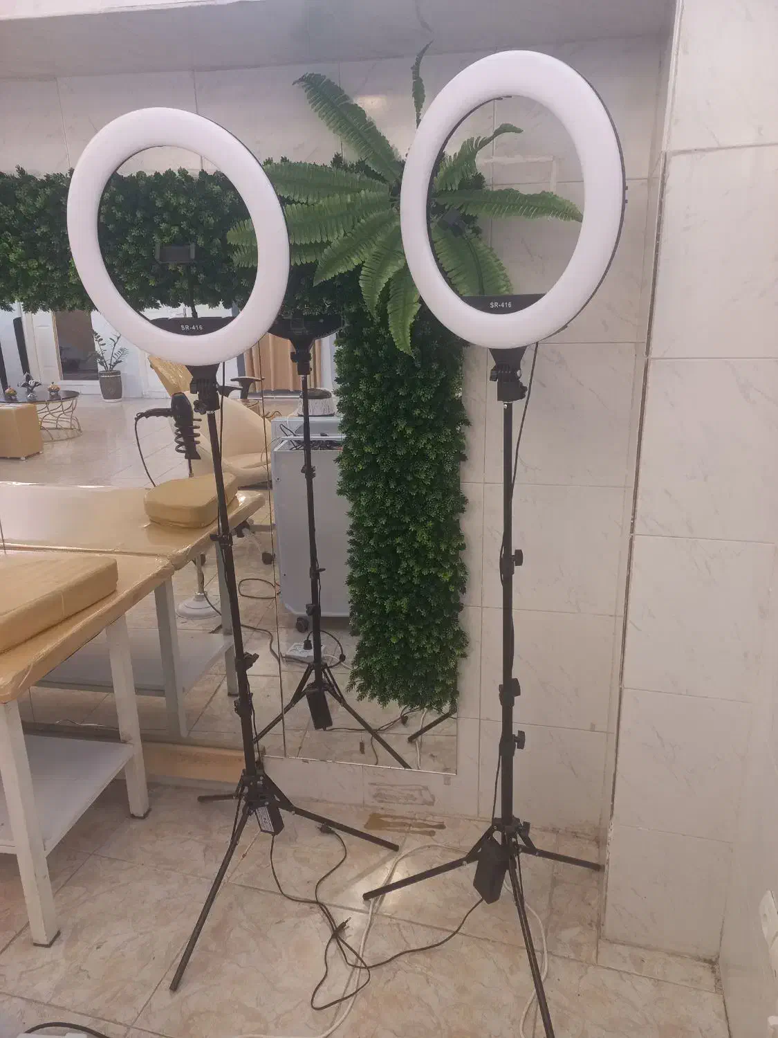 رینگ لایت نو  اصلا استفاده نشده|دوربین عکاسی و فیلم‌برداری|خسروشاه, |دیوار