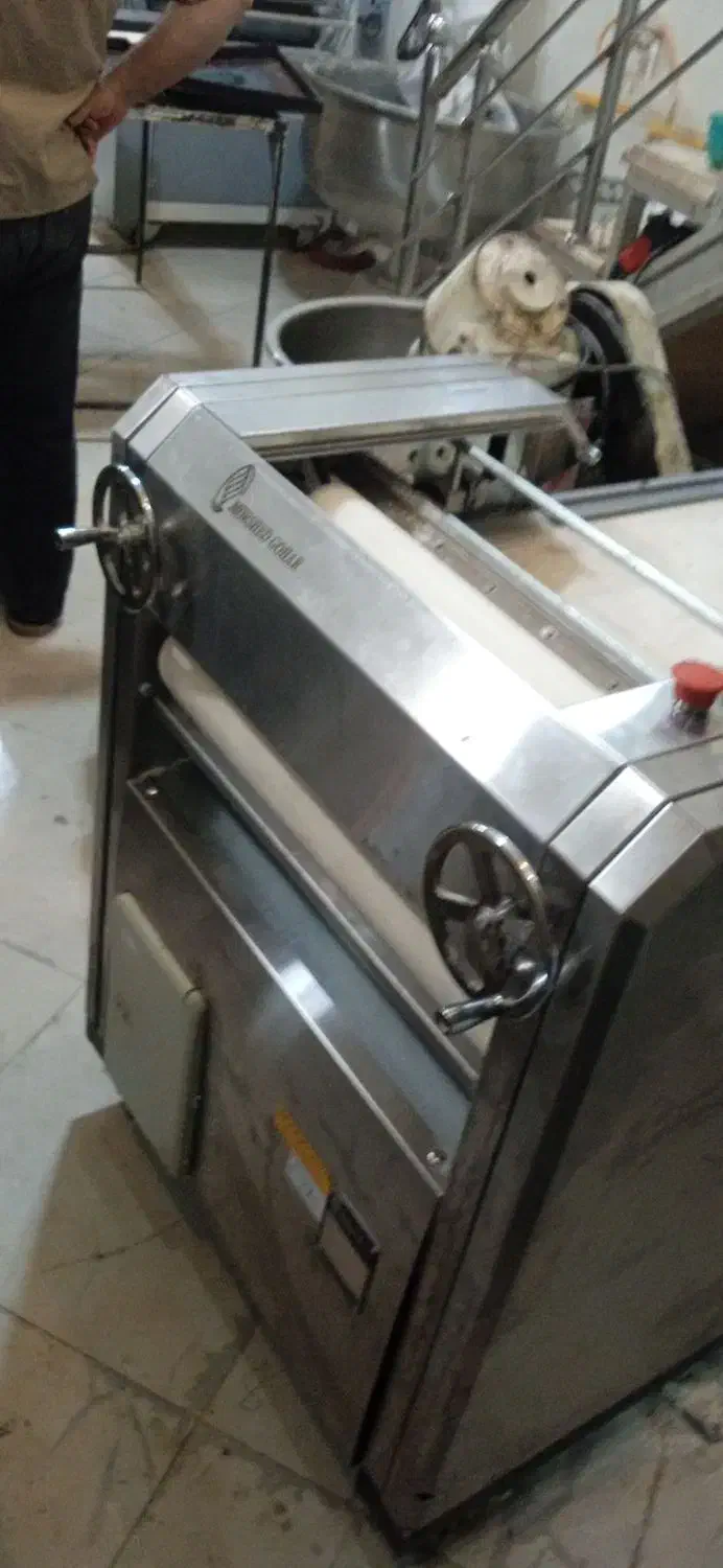 پهن کن نان فانتزی وروغنی|ماشینآلات صنعتی|مراغه, |دیوار