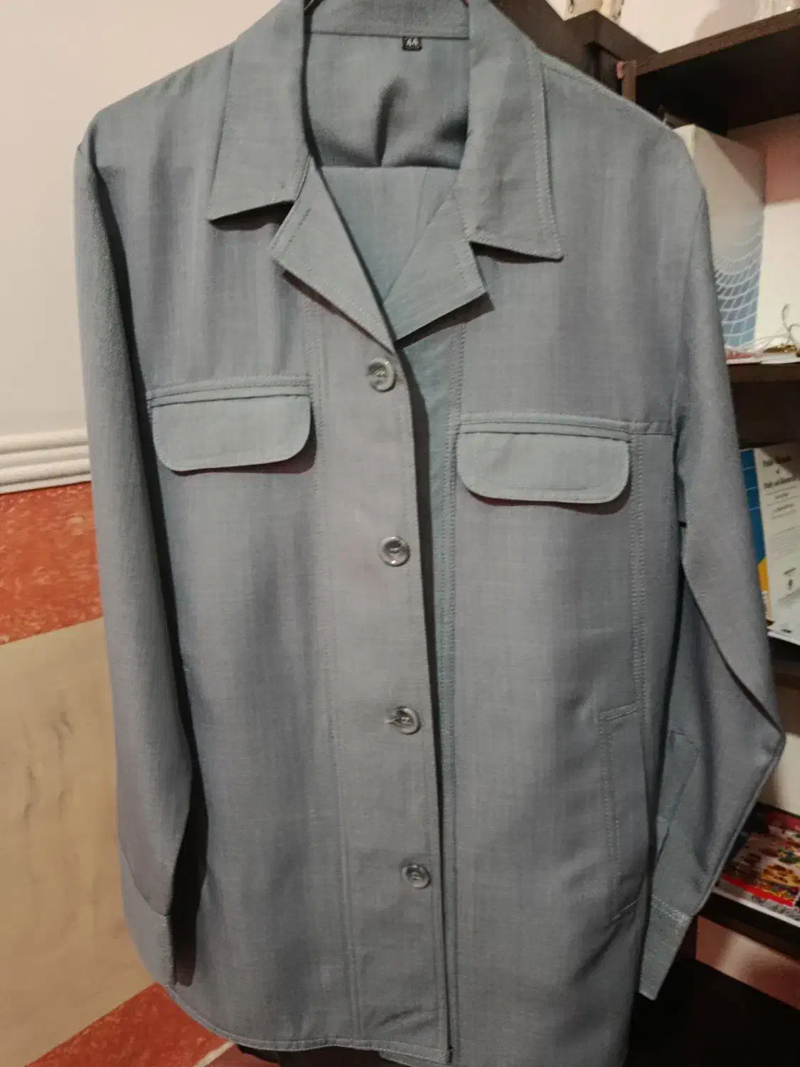 کت و شلوار|لباس|خاش, |دیوار