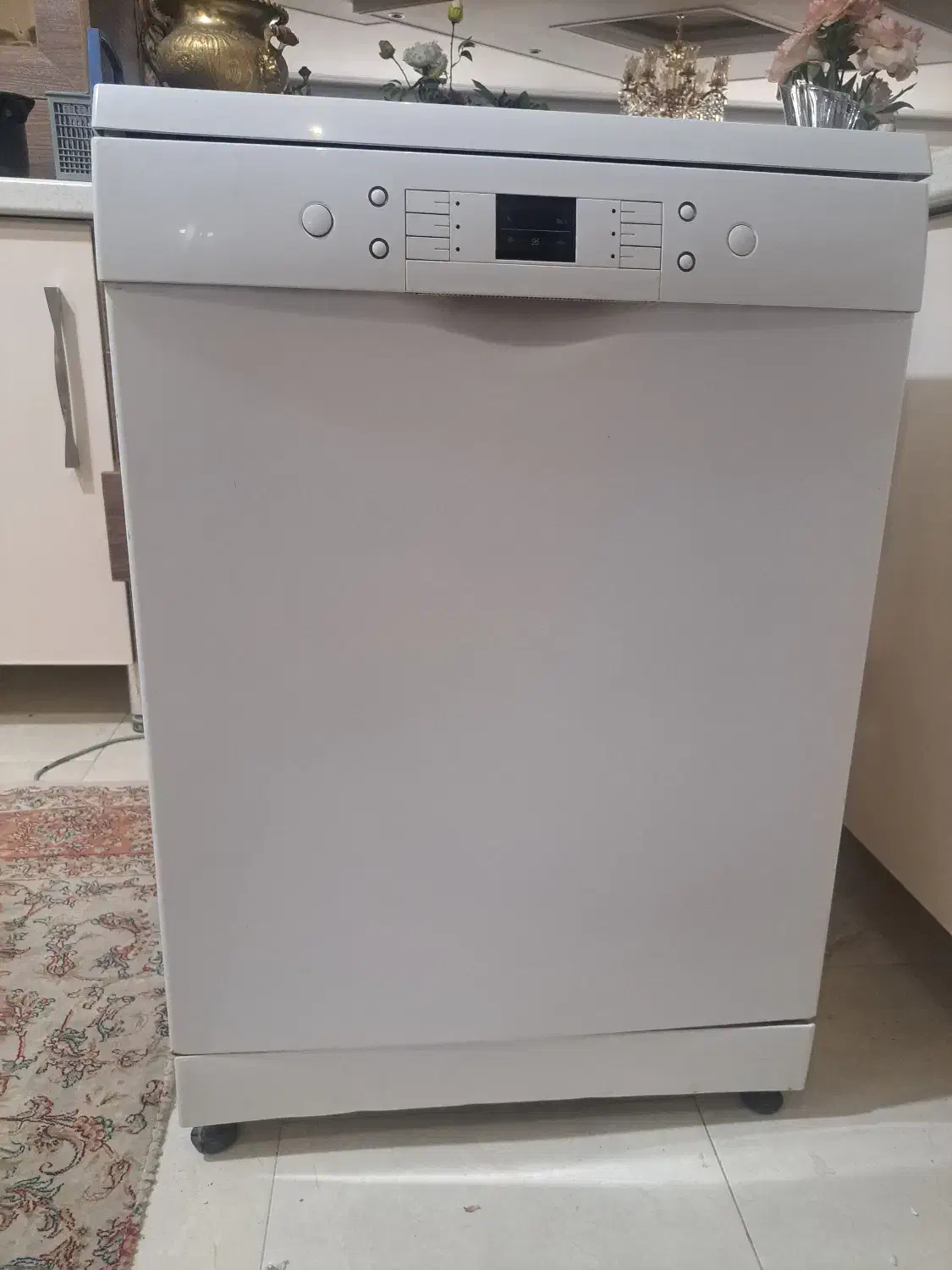 ماشین ظرفشویی بوش آلمان سری4 آدرس خ ایران تهران|ماشین ظرفشویی|چهاردانگه (تهران), |دیوار