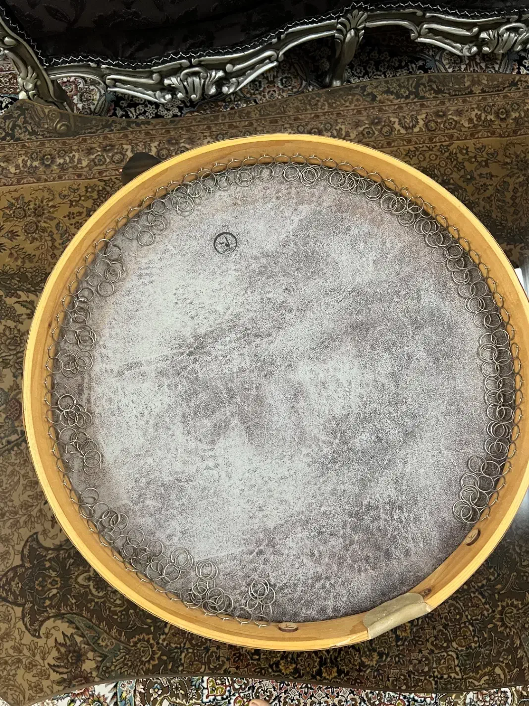 ساز دف|سازهای سنتی|رشت, شهریاران|دیوار