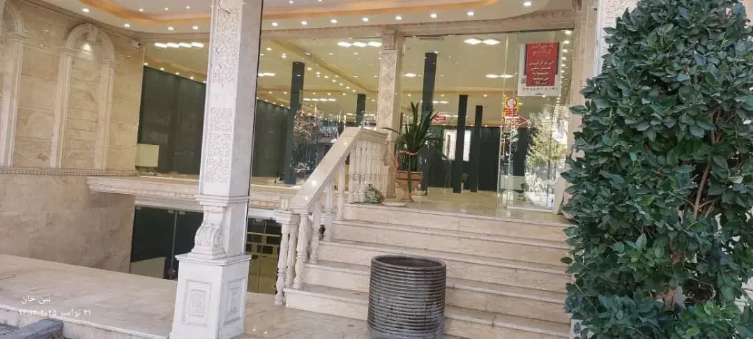 ۴۰۰ متر تجاری در شهر ملی مبل و منبت|اجارهٔ مغازه و غرفه|ملایر, |دیوار