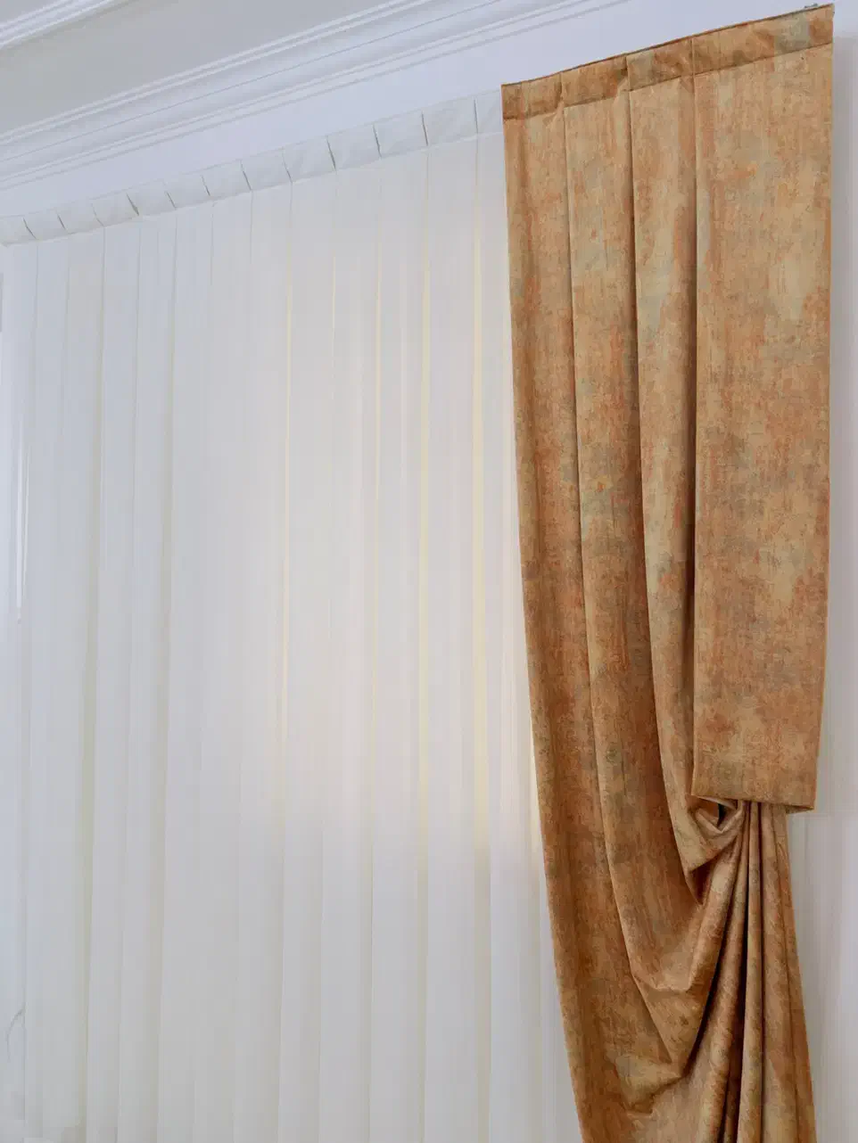 پرده|پرده، رانر، رومیزی|رشت, گلسار|دیوار