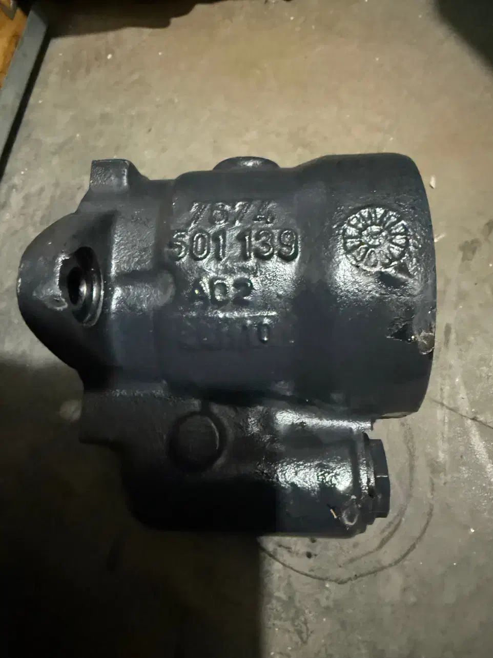 پمپ فرمان بنز 475|قطعات یدکی و لوازم جانبی|اندیشه, اندیشه فاز ۱|دیوار