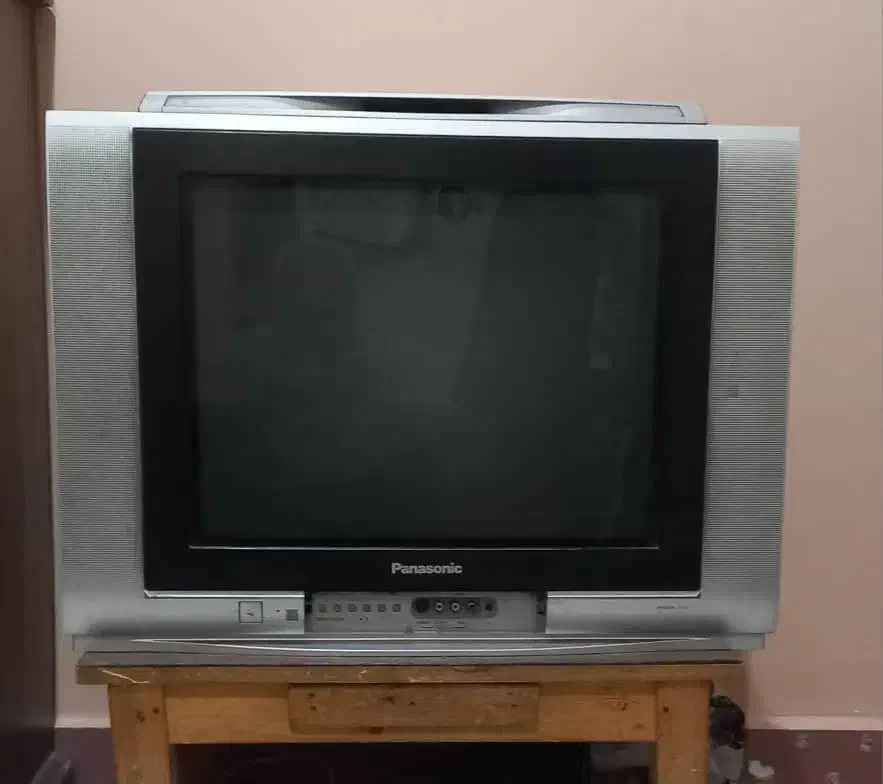 تلویزیون رنگی پاناسونیک|تلویزیون و پروژکتور|اهواز, سیصد دستگاه|دیوار