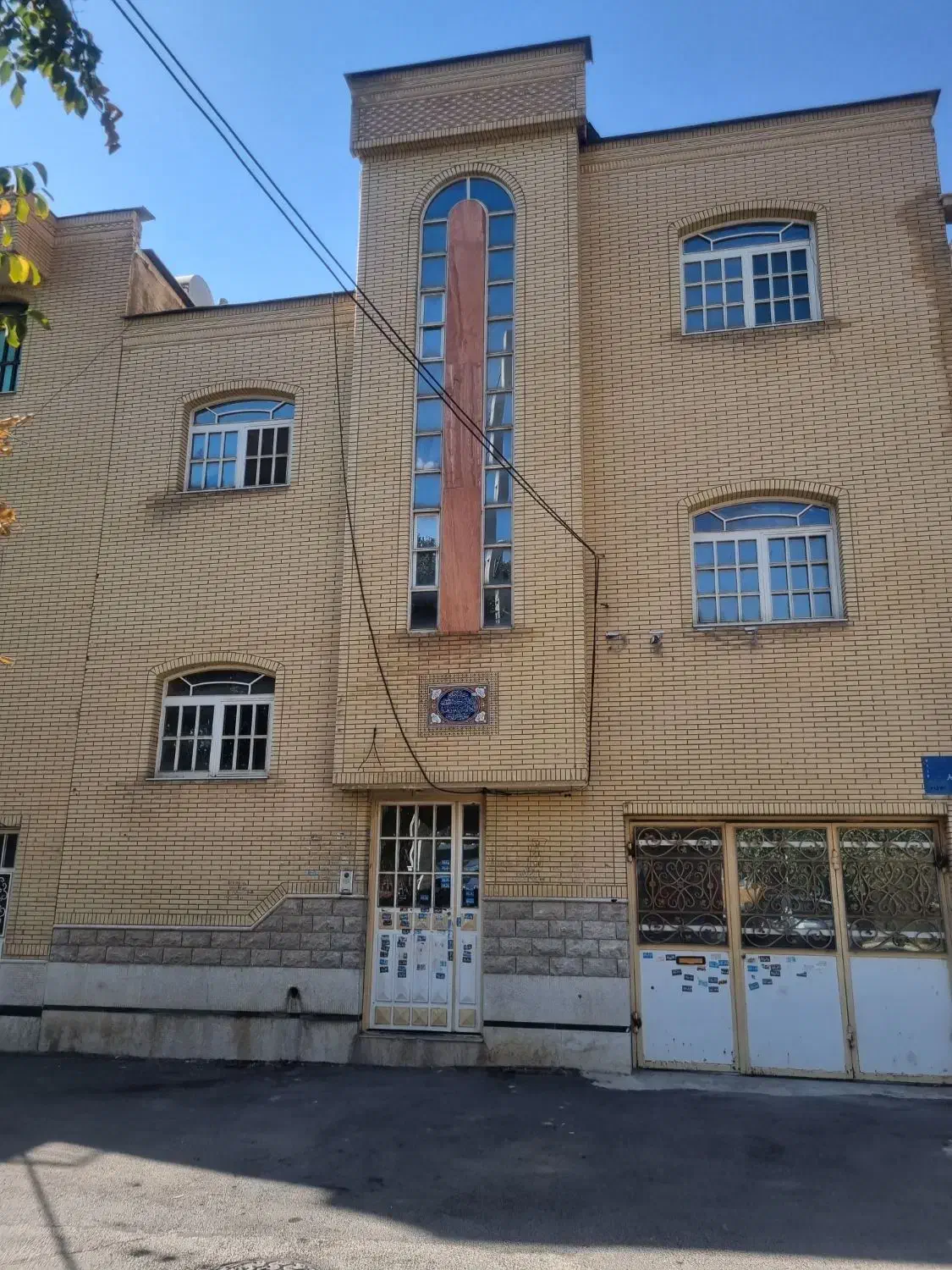 طبقه دوم شهرک امداد|اجارهٔ خانه و ویلا|شیراز, بریجستون|دیوار