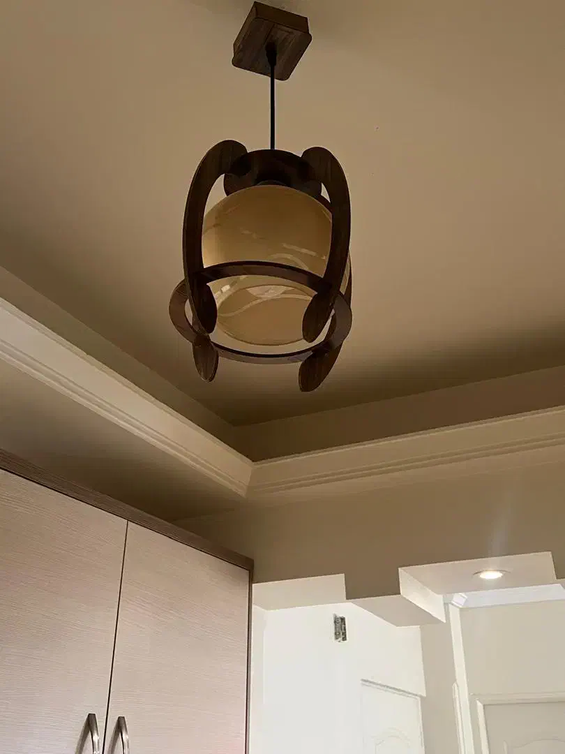 لوستر چوبی با حباب|لوستر و چراغ آویز|تهران, دبستان|دیوار