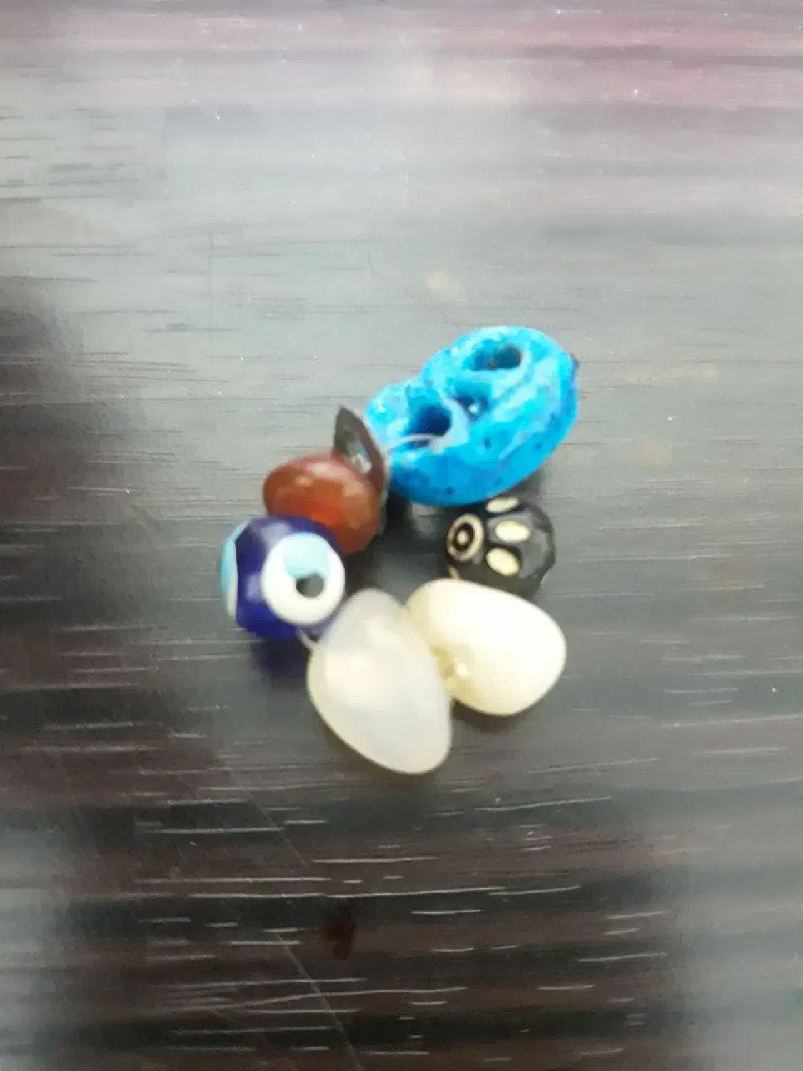 مهره های قدیمی|کلکسیون اشیاء عتیقه|اصفهان, پوریای ولی|دیوار