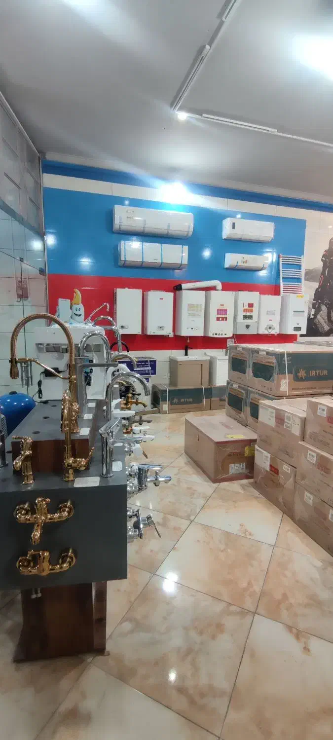 پکیج لورچ ۱۰ ماهه|آبگرمکن، پکیج، شوفاژ|یزد, |دیوار