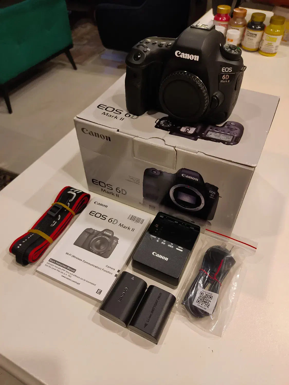 دوربین کانن (Canon 6D Mark II) بهمراه باطری اضافی|دوربین عکاسی و فیلم‌برداری|تهران, تهرانپارس غربی|دیوار