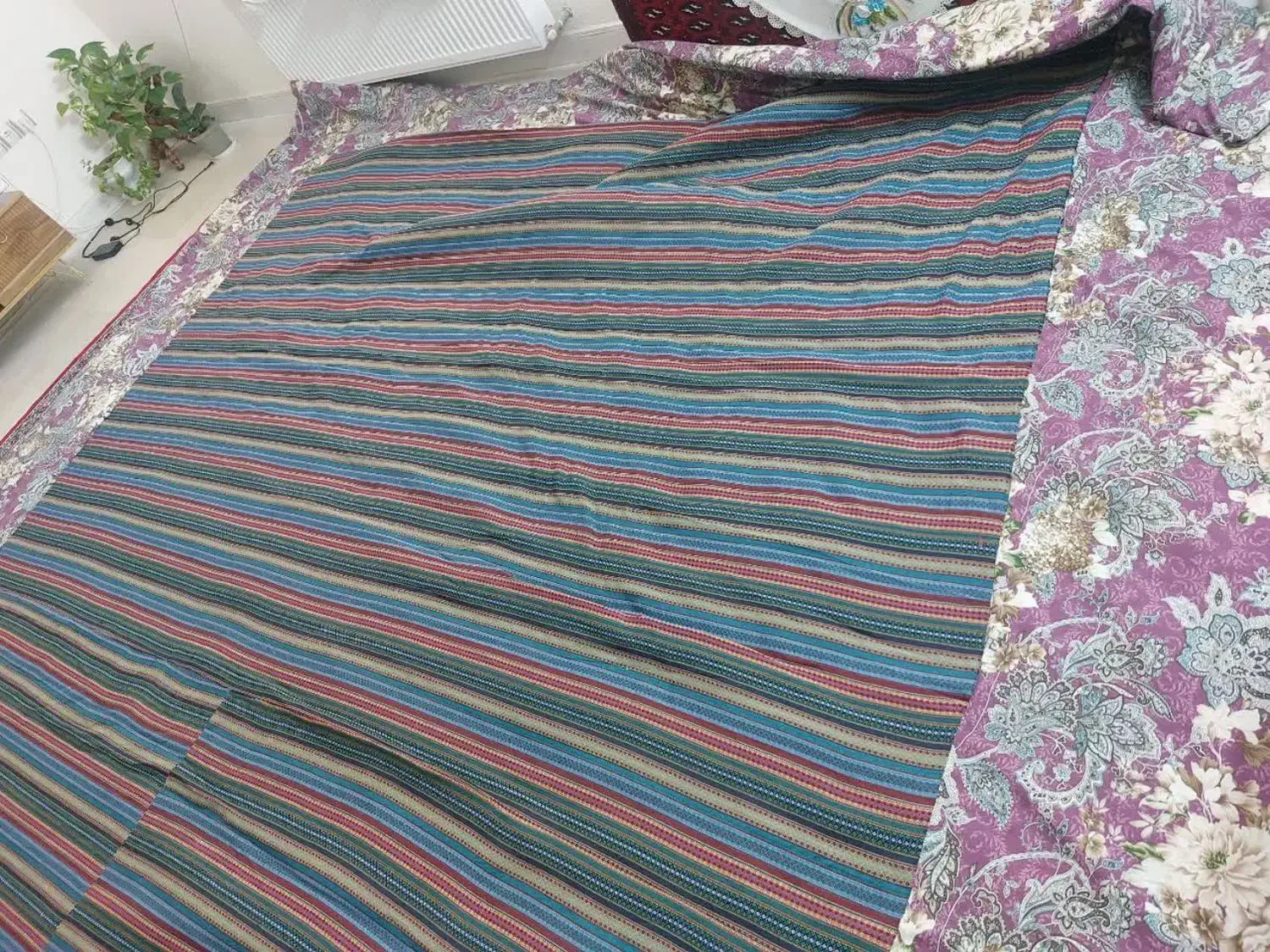 لحاف کرسی|رختخواب، بالش، پتو|بیرجند, |دیوار