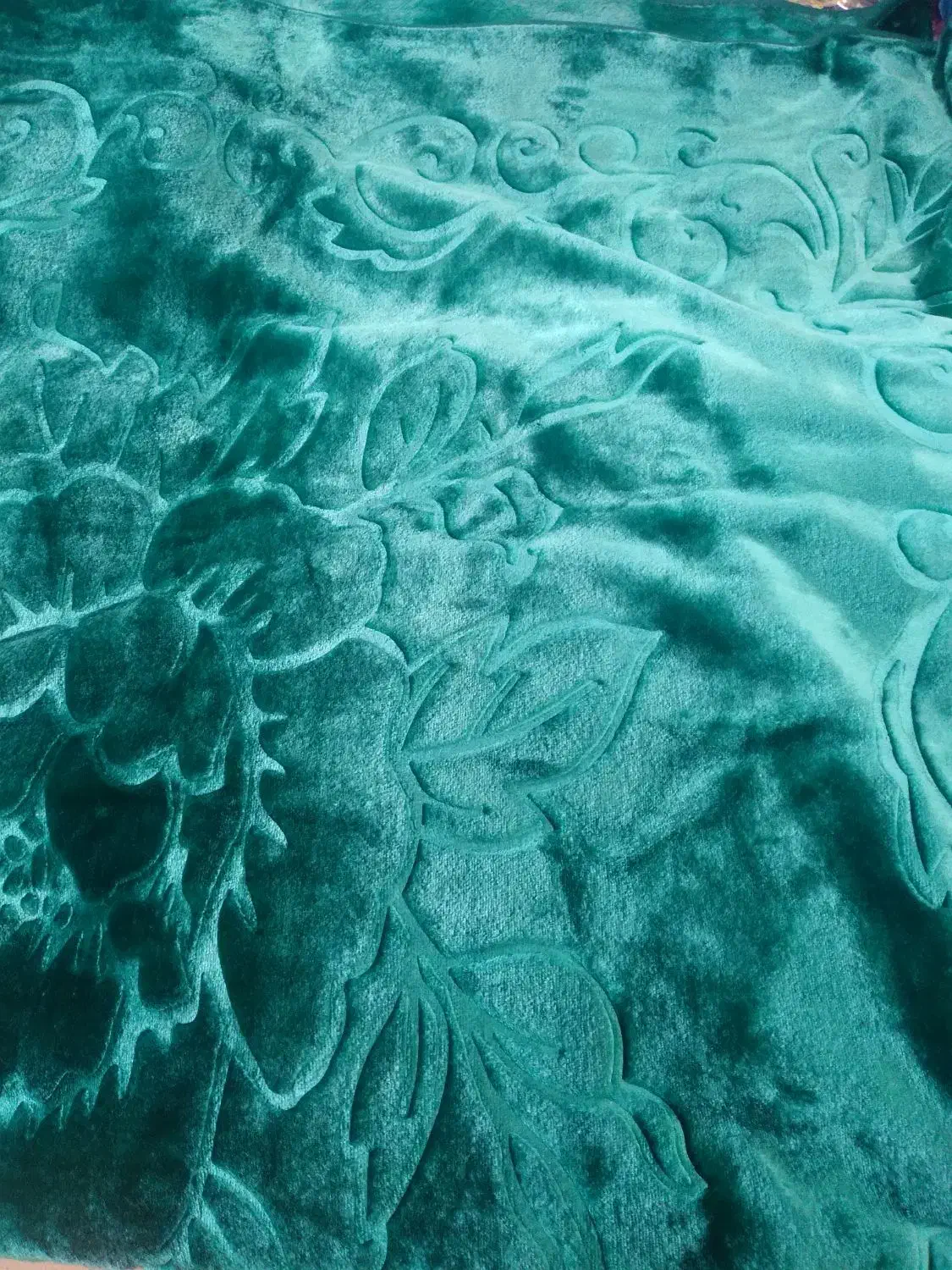 پتو دونفره نقش برجسته تک رنگ|رختخواب، بالش، پتو|بهشهر, |دیوار