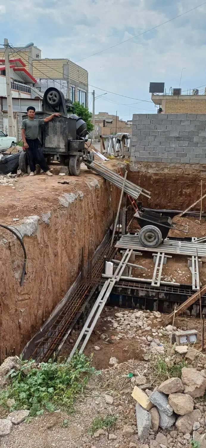 بتون ریزی با خلاطه عیار بالا|خدمات پیشه و مهارت|دزفول, |دیوار