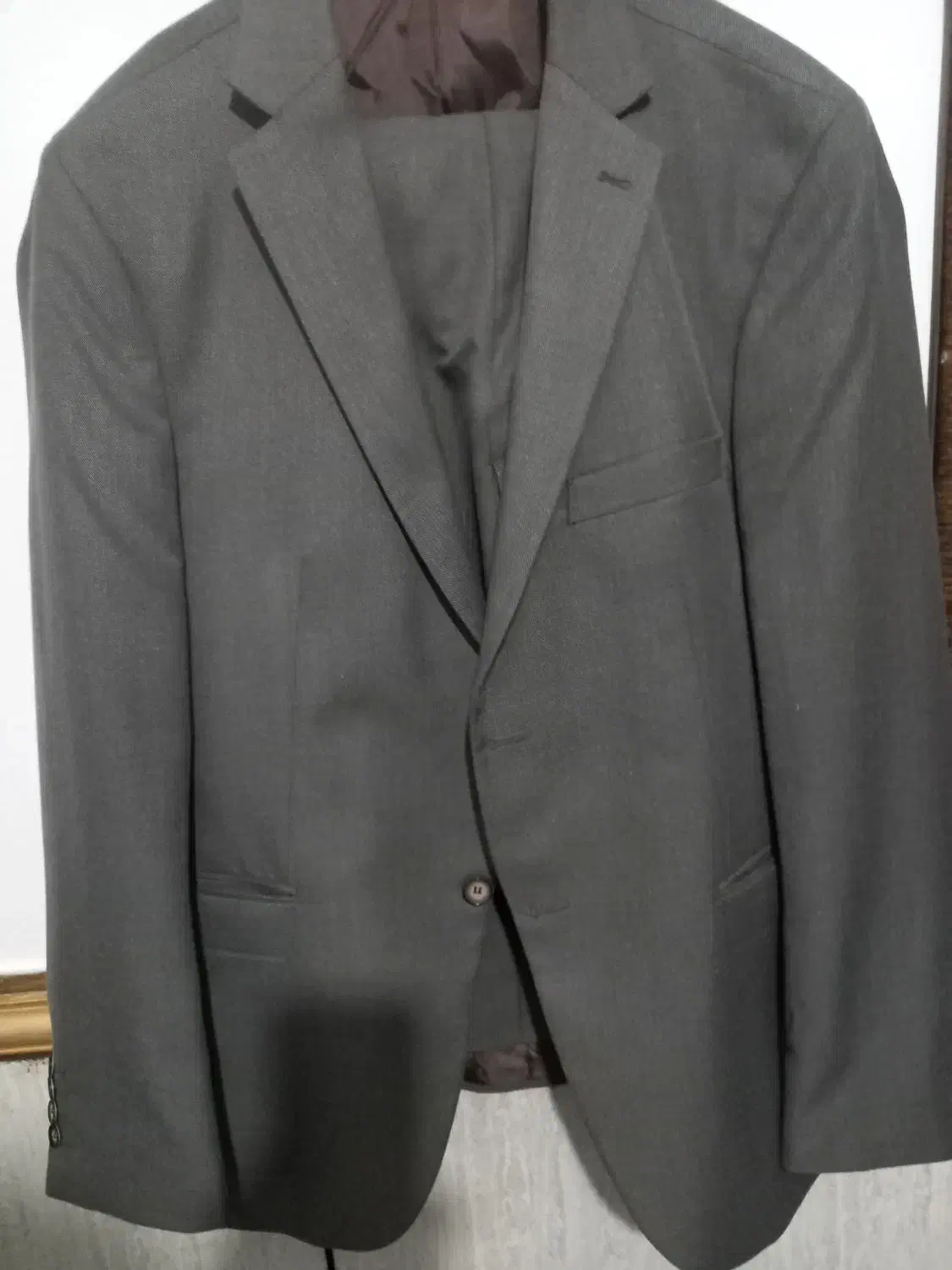 دودست کت شلوار رنگ طوسی روشن سا|لباس|دورود, |دیوار