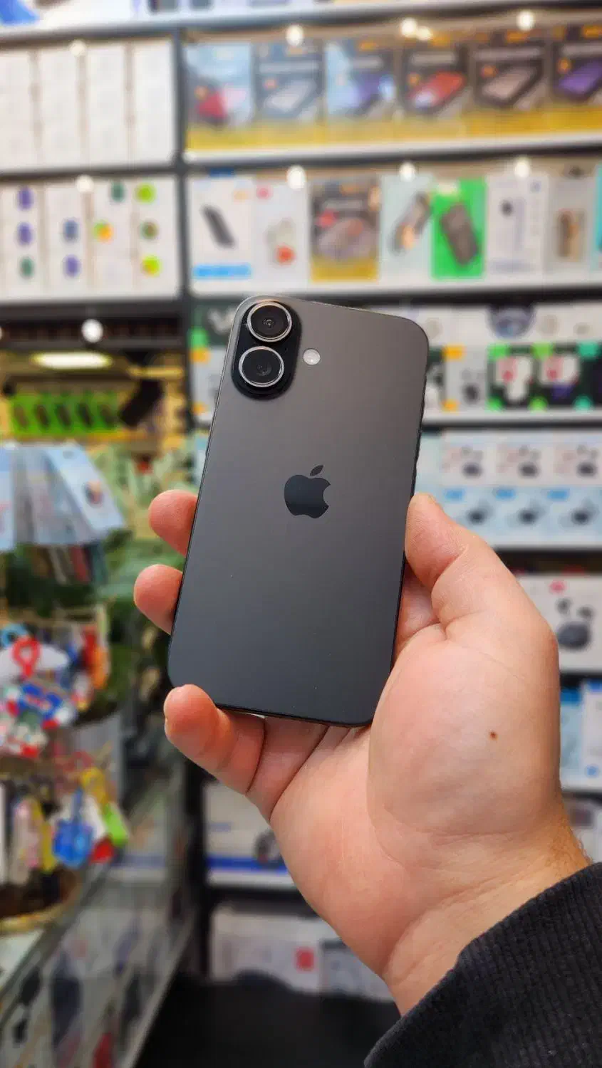 آیفون ۱۶ با حافظه ۱۲۸ باتری ۹۹ گارانتی دار|موبایل|زنجان, |دیوار