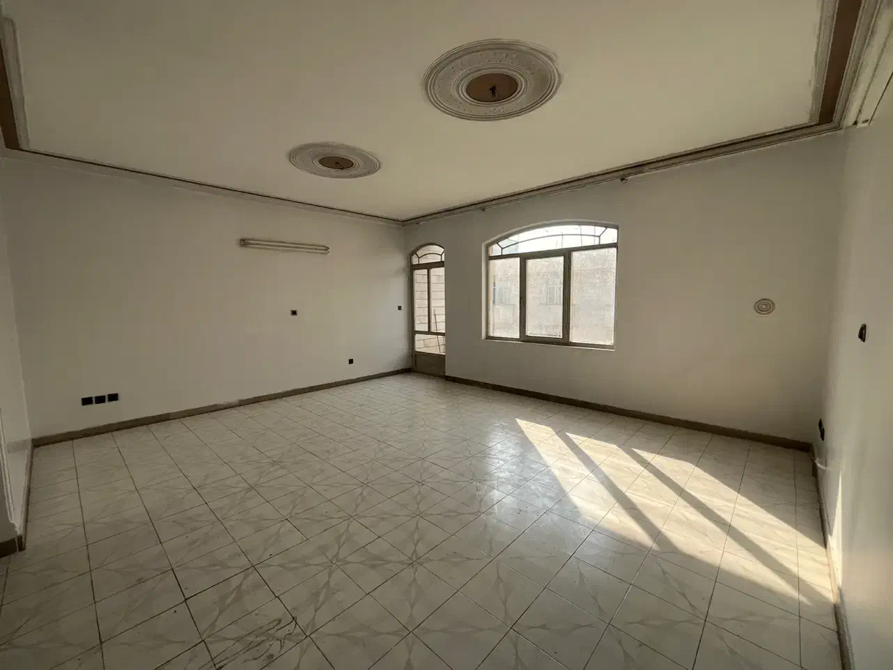 آپارتمان 100 محلاتی آهنگ میرهاشمی میثم عباسپور