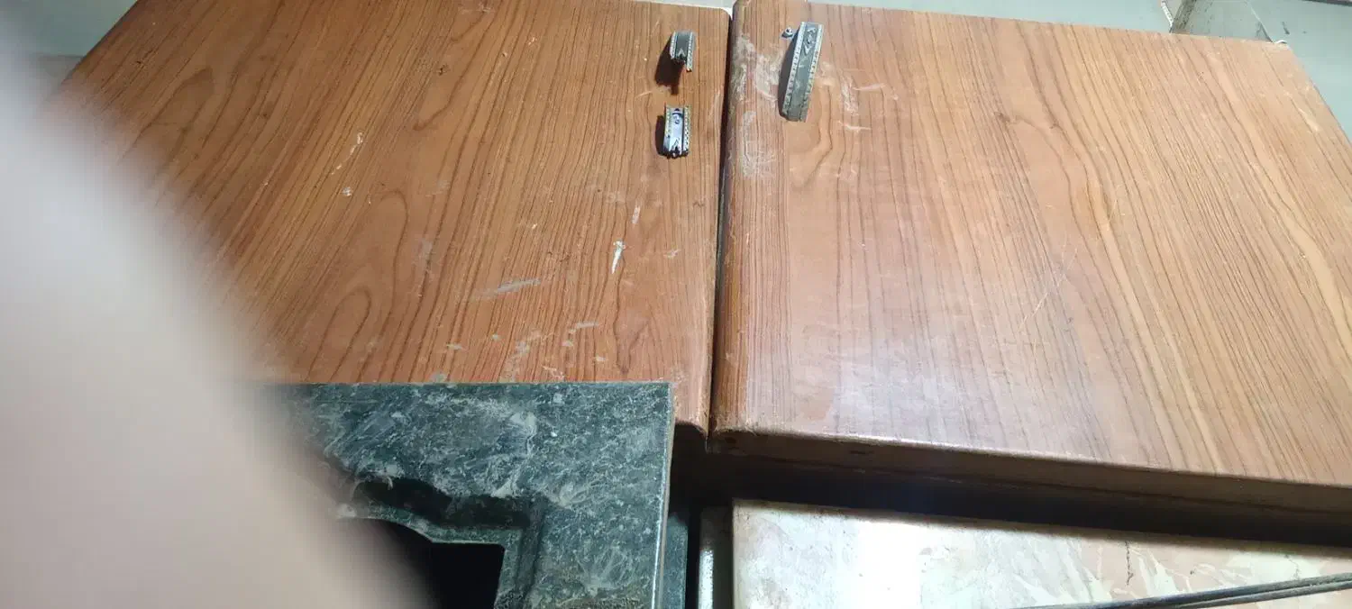 2 جاکفشی . لایک کابینت. پرده. و تختخواب|جاکفشی، کمد، دراور|سوسنگرد, |دیوار