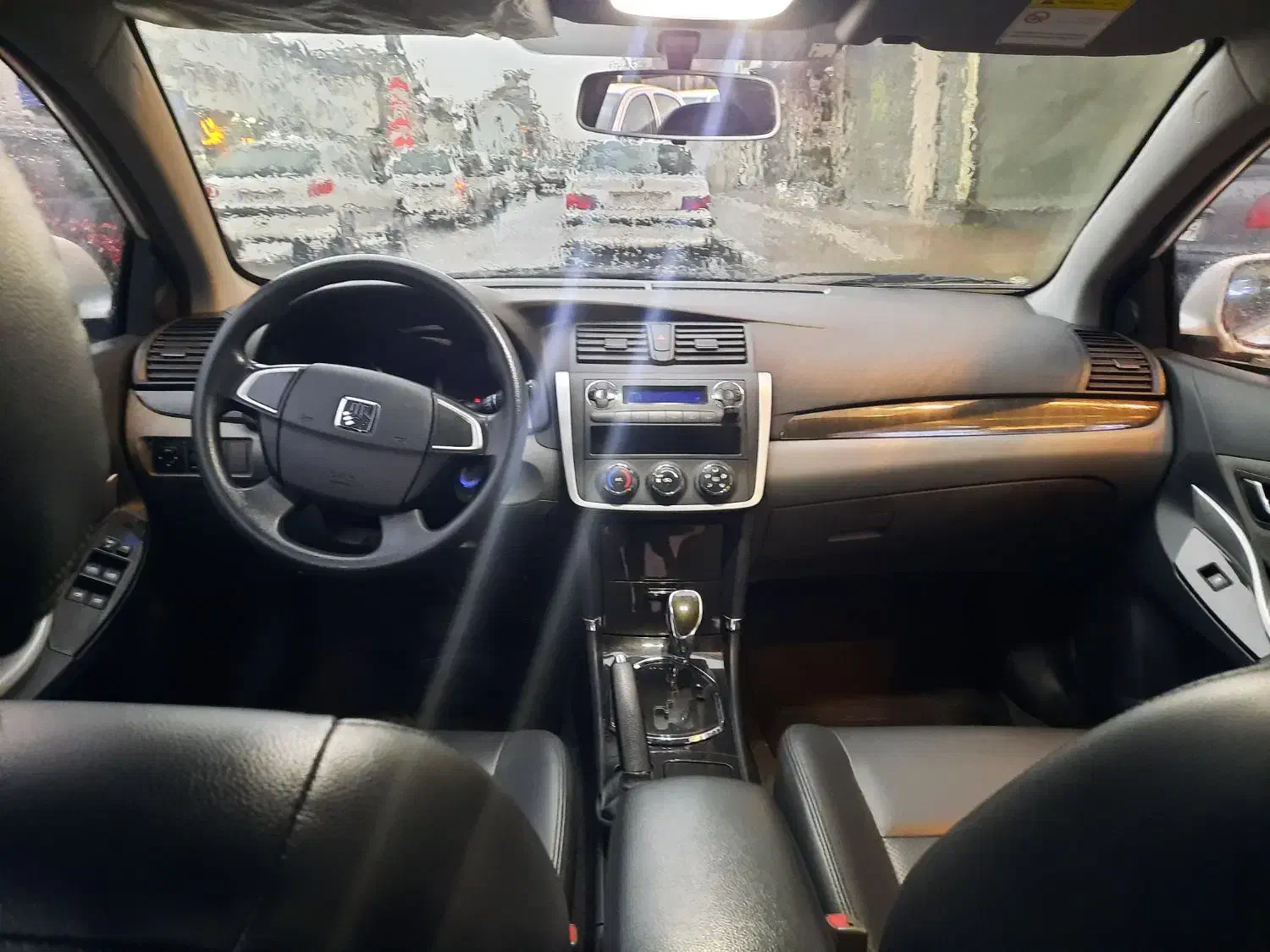 آریو اتوماتیک مدل ۹۷|خودرو سواری و وانت|رشت, سعدی (تختی)|دیوار