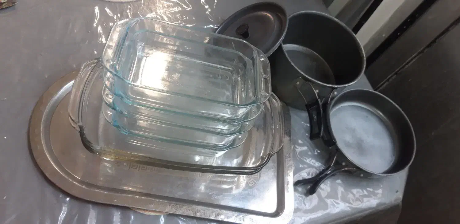 تعدادی ظروف|ظروف پختوپز|قم, کیوانفر|دیوار