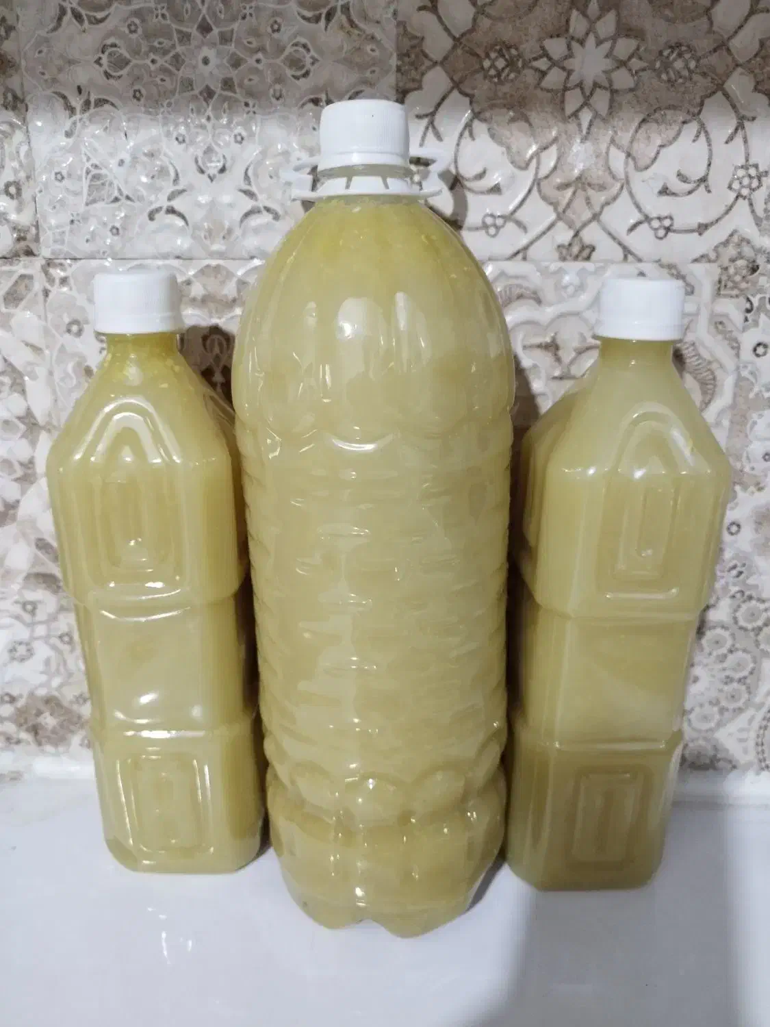 آبلیمو دستی آبغوره دستی شیره انگور خرما چهار شیره|خوردنی و آشامیدنی|شیراز, کیان آباد|دیوار