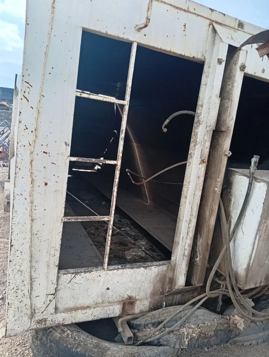 انواع اتاق زباله کش و جاروب وتریلی شهرداری|ماشینآلات صنعتی|فولادشهر, فولادشهر|دیوار