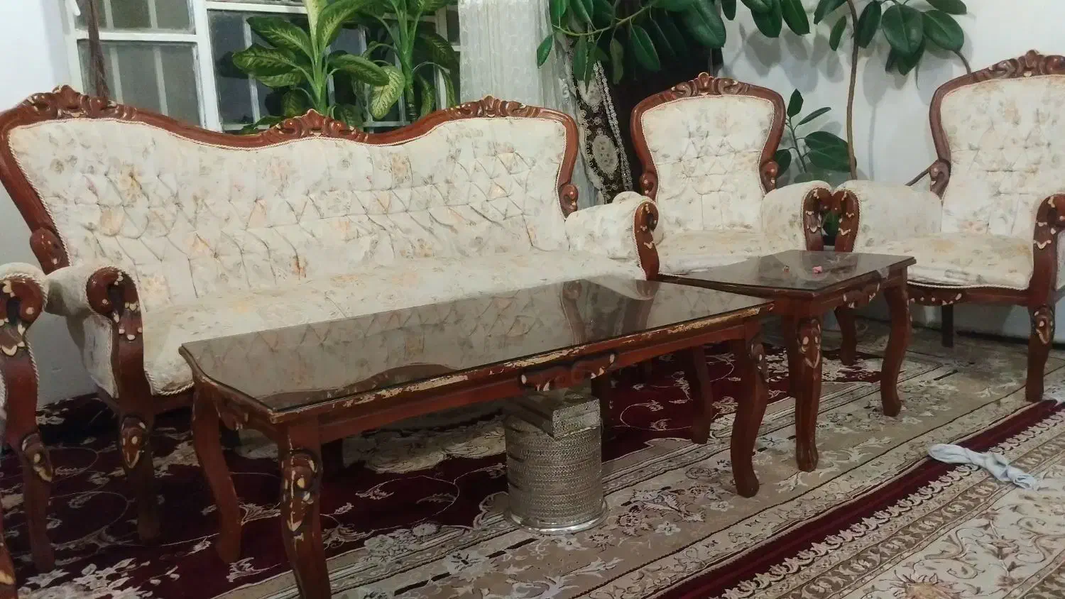 مبل سلطنتی|مبلمان خانگی و میز عسلی|چناران, |دیوار
