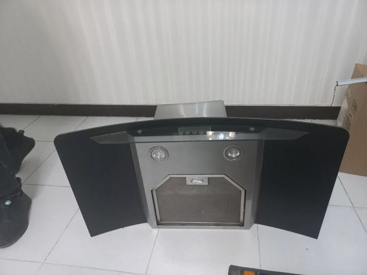 هود کن|هود|رشت, نامجو|دیوار