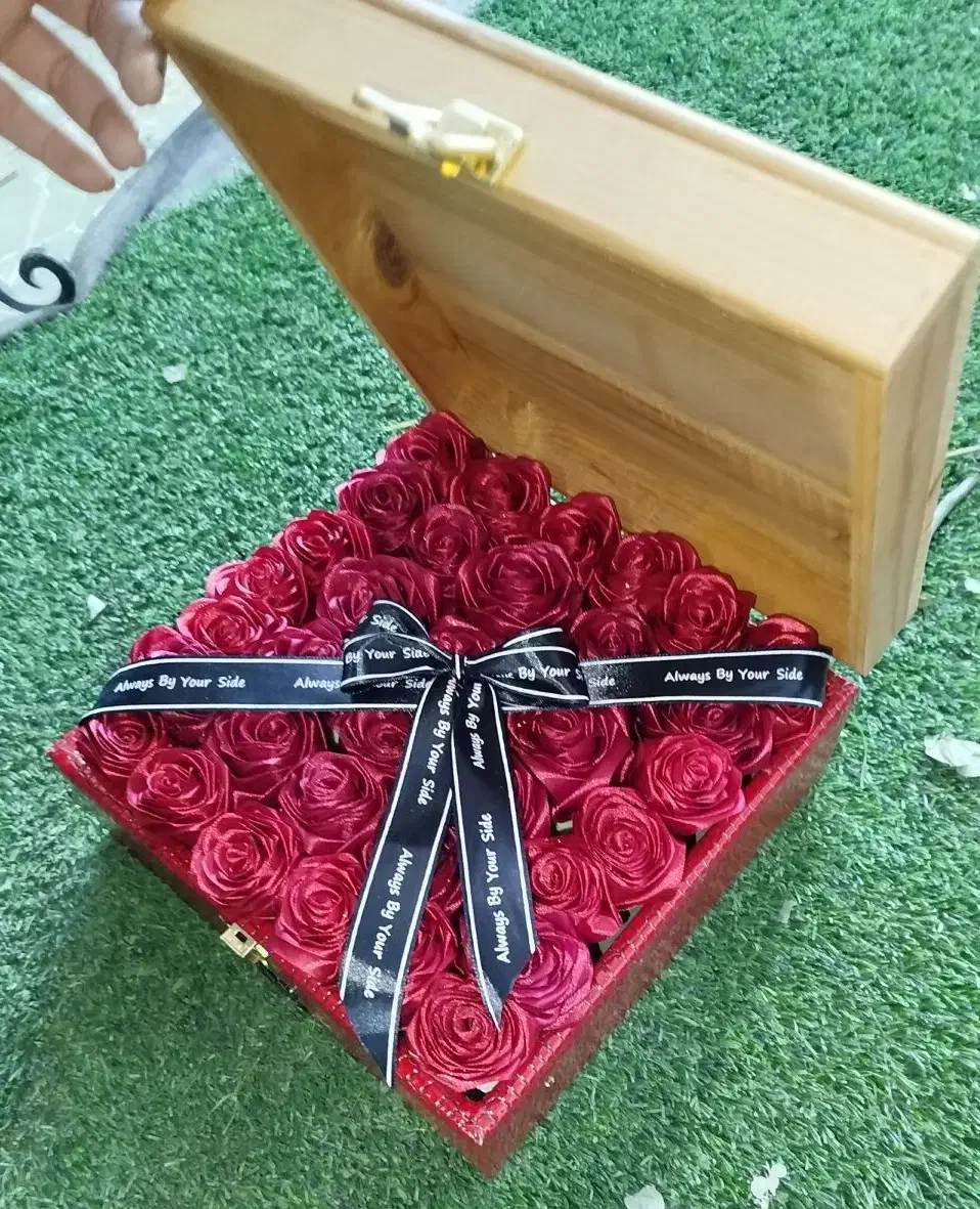 گل روبانی|گل مصنوعی|فولادشهر, مسکن مهر فولادشهر|دیوار