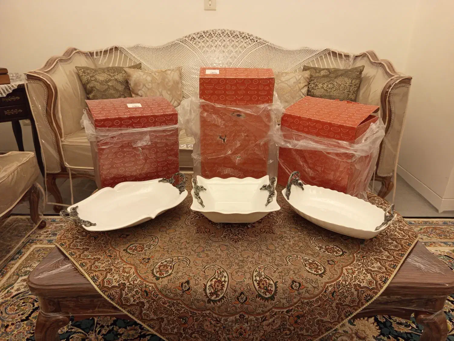سرویس چینی آجیل ،شکلات ،شیرینی|ظروف سرو و پذیرایی|زنجان, |دیوار
