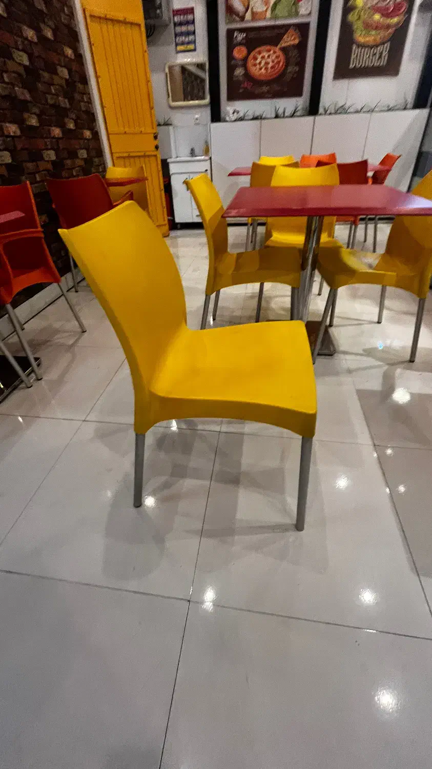 میز و صندلی فست فود|کافیشاپ و رستوران|قم, بنیاد|دیوار